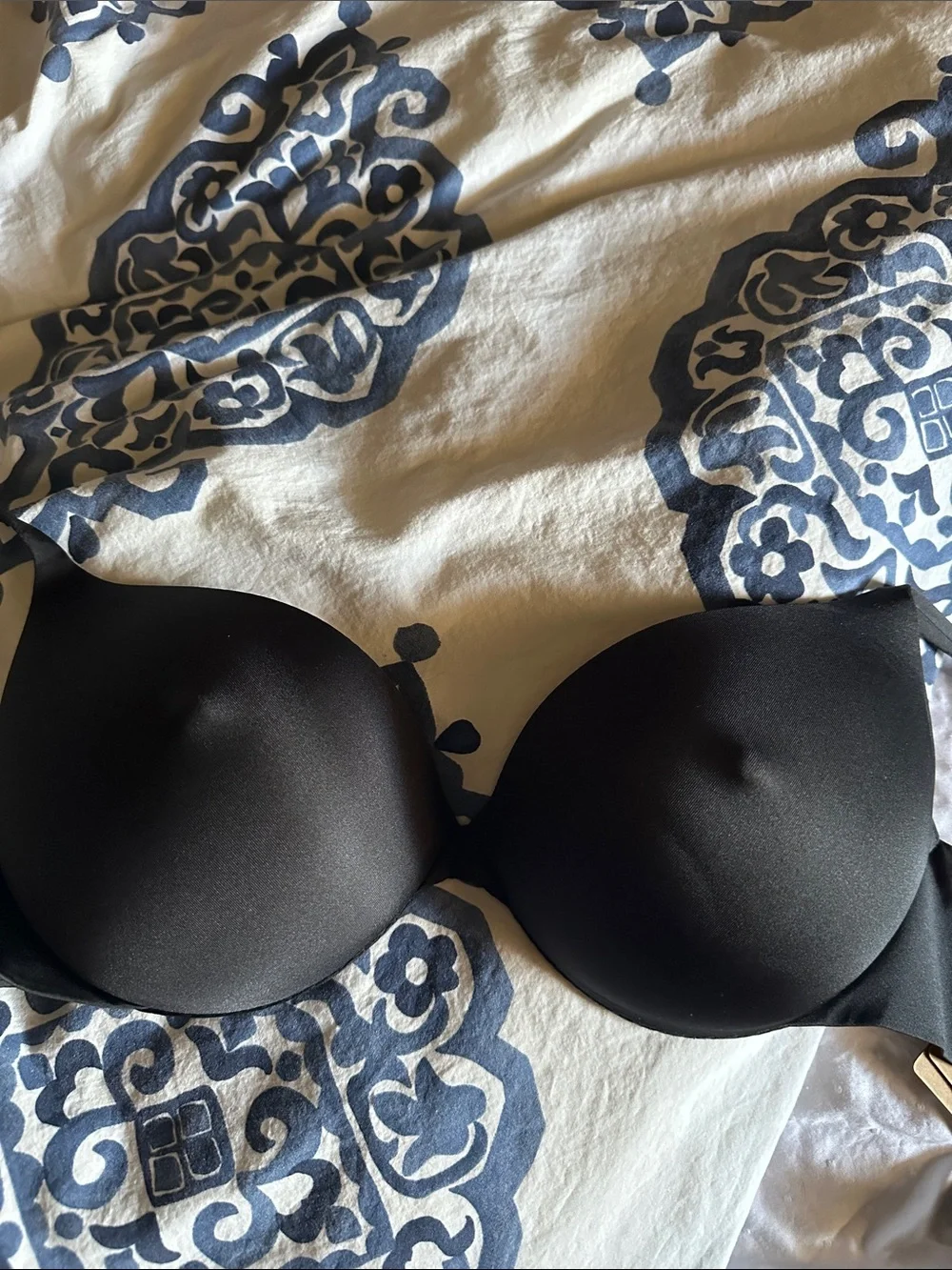 SKIMS nipple push up Bra onyx Black 34C new - Picture 4 of 4